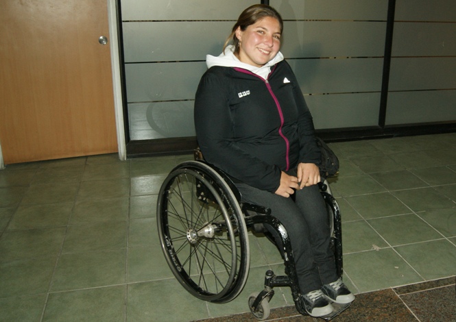 María Antonieta Ortíz, tenista en silla de ruedas que representará a Chile en Londres 2012